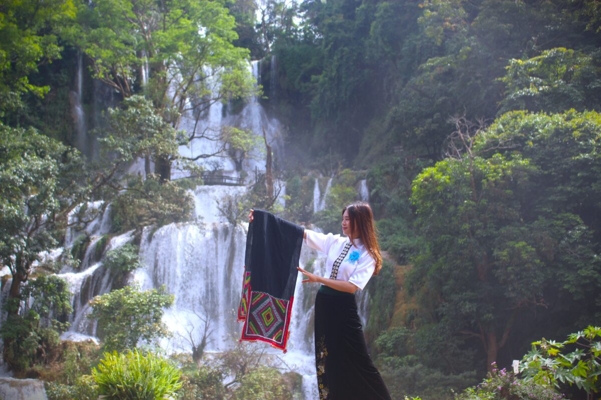 Thác dải yếm Mộc Châu Du lịch Mộc Châu