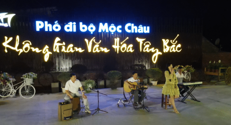 Acoustic Mộc Châu Piêu và Em, sen bbq lẩu nướng mộc châu